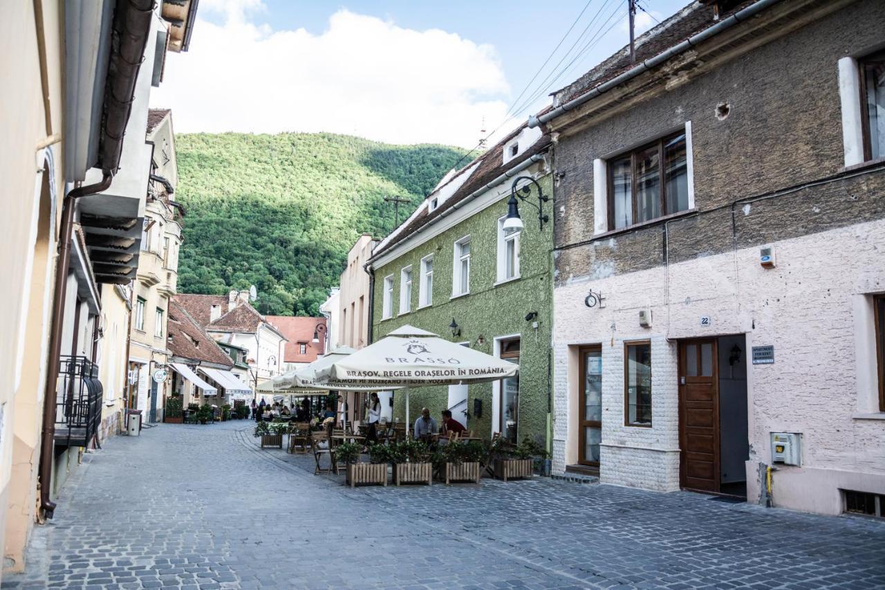 Central Garden Apartments Brasov Bagian luar foto