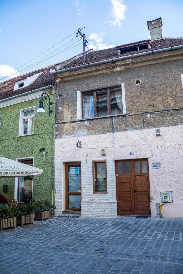 Central Garden Apartments Brasov Bagian luar foto